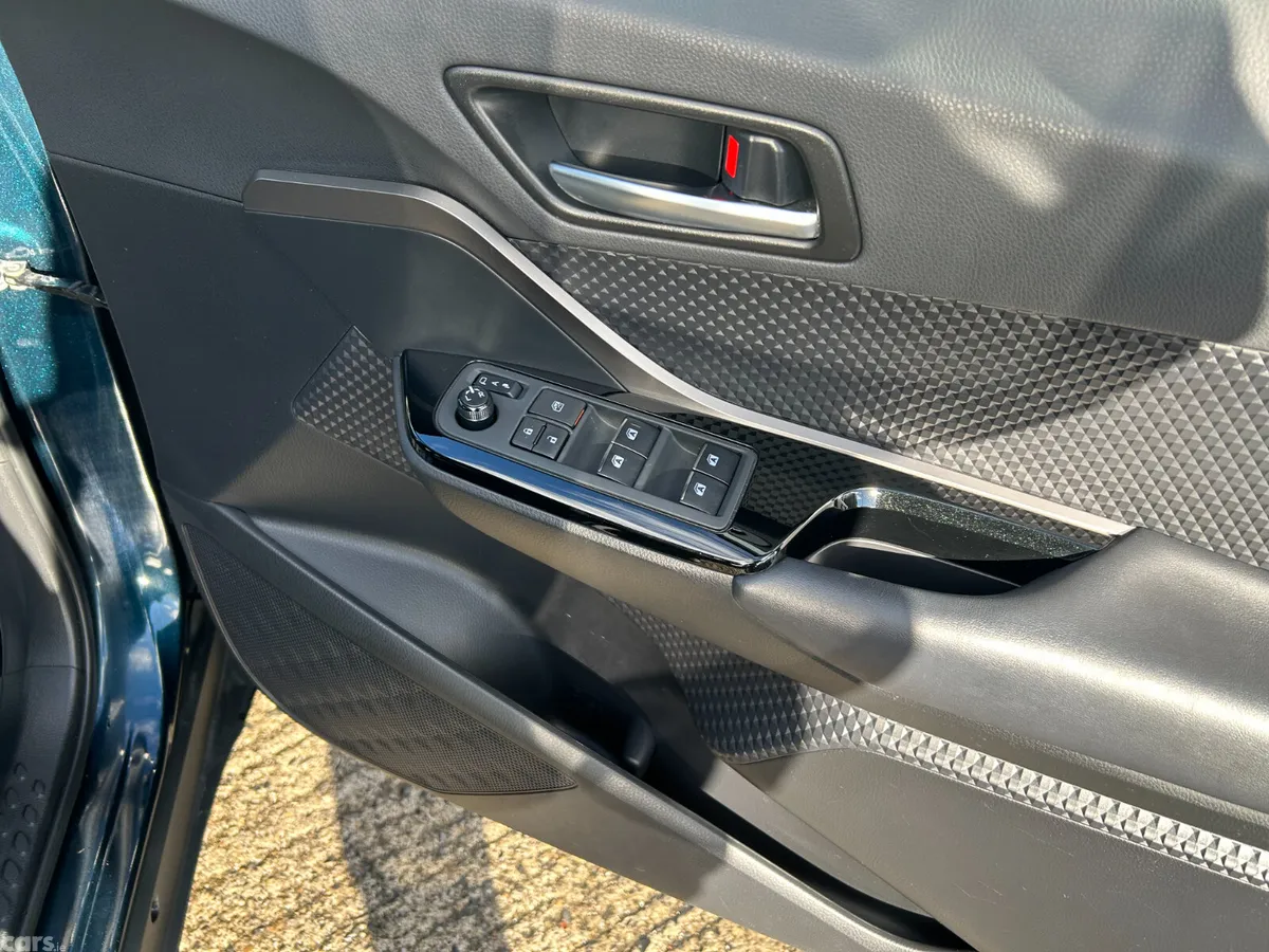 Toyota C-HR Hatchback, Petrol Hybrid, 2019, Black