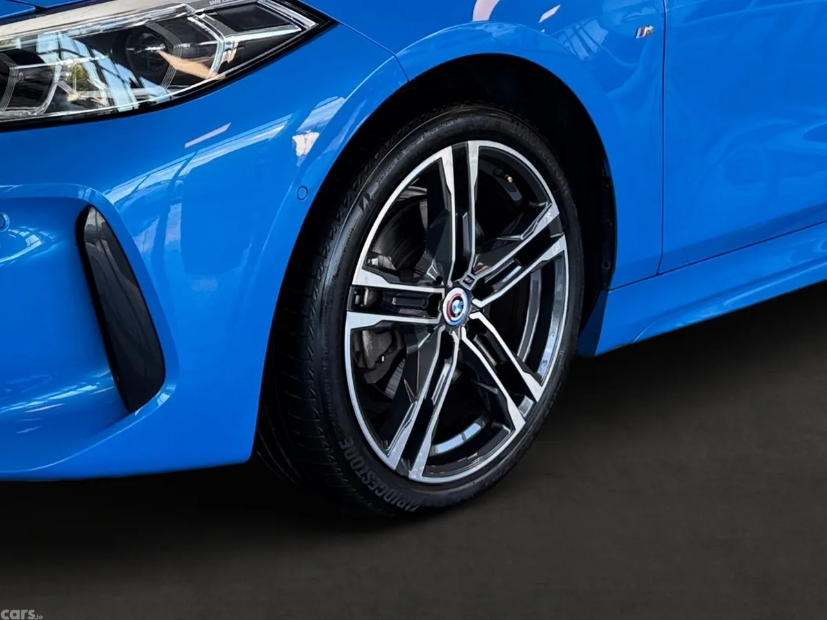 BMW 1-Series Hatchback, Diesel, 2023, Blue
