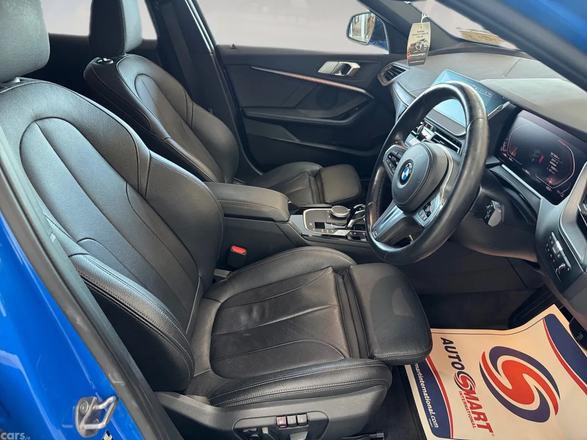 BMW 1-Series Hatchback, Diesel, 2023, Blue