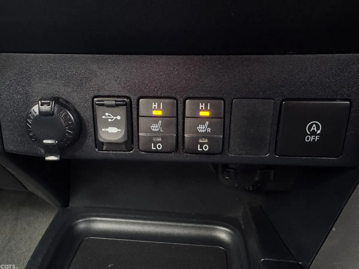 Toyota RAV4 SUV, Diesel, 2016, Red