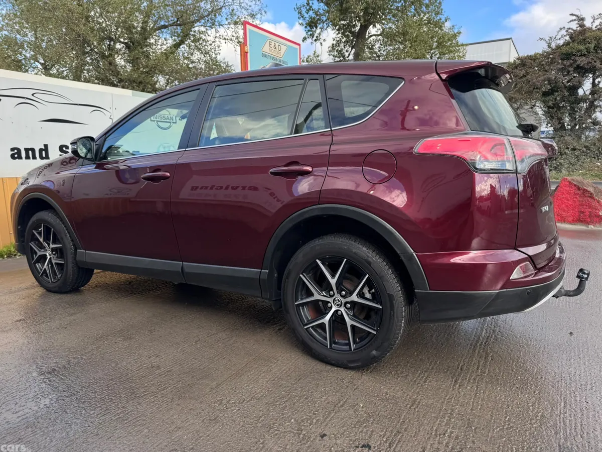 Toyota RAV4 SUV, Diesel, 2016, Red