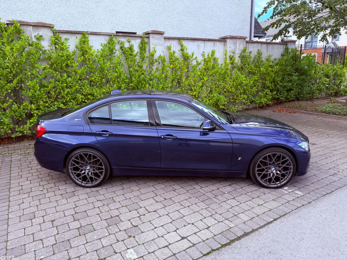 BMW 3-Series Saloon, Petrol Plug-in Hybrid, 2018, Blue