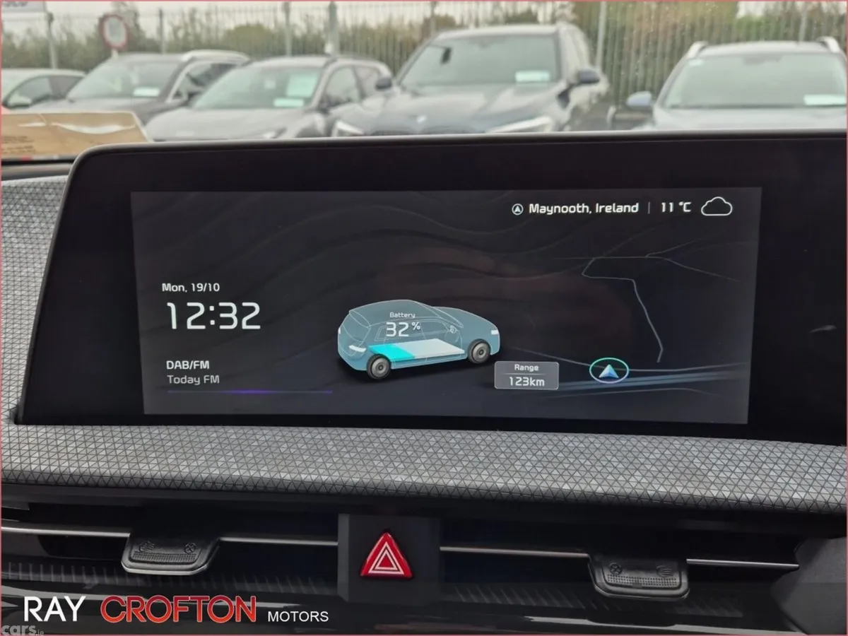 Kia EV6 MPV, Electric, 2023, Blue