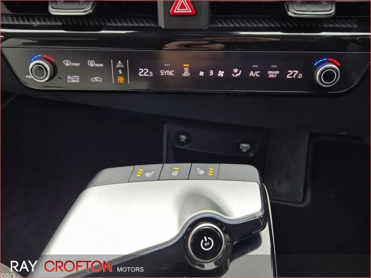 Kia EV6 MPV, Electric, 2023, Blue