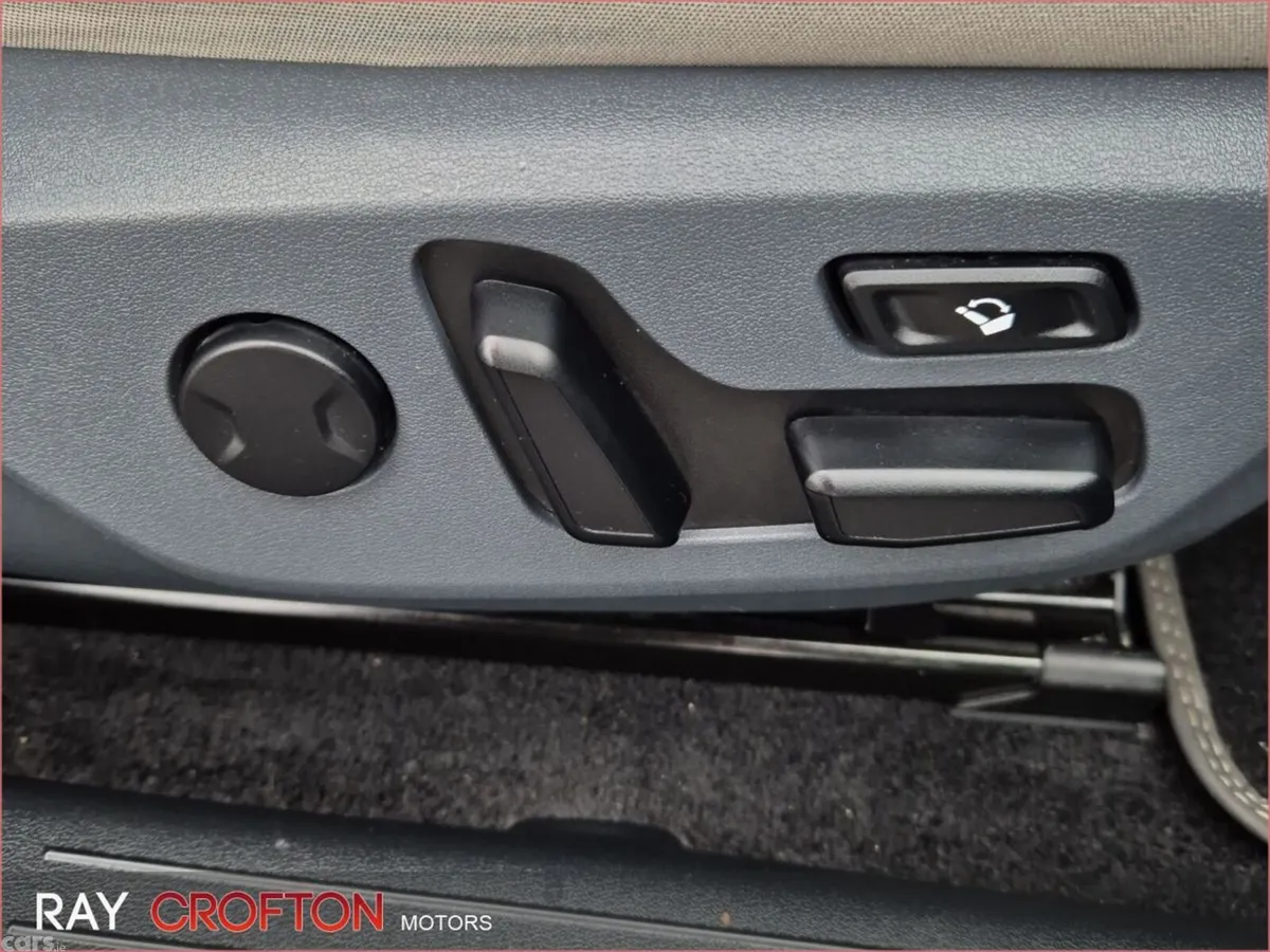 Kia EV6 MPV, Electric, 2023, Blue