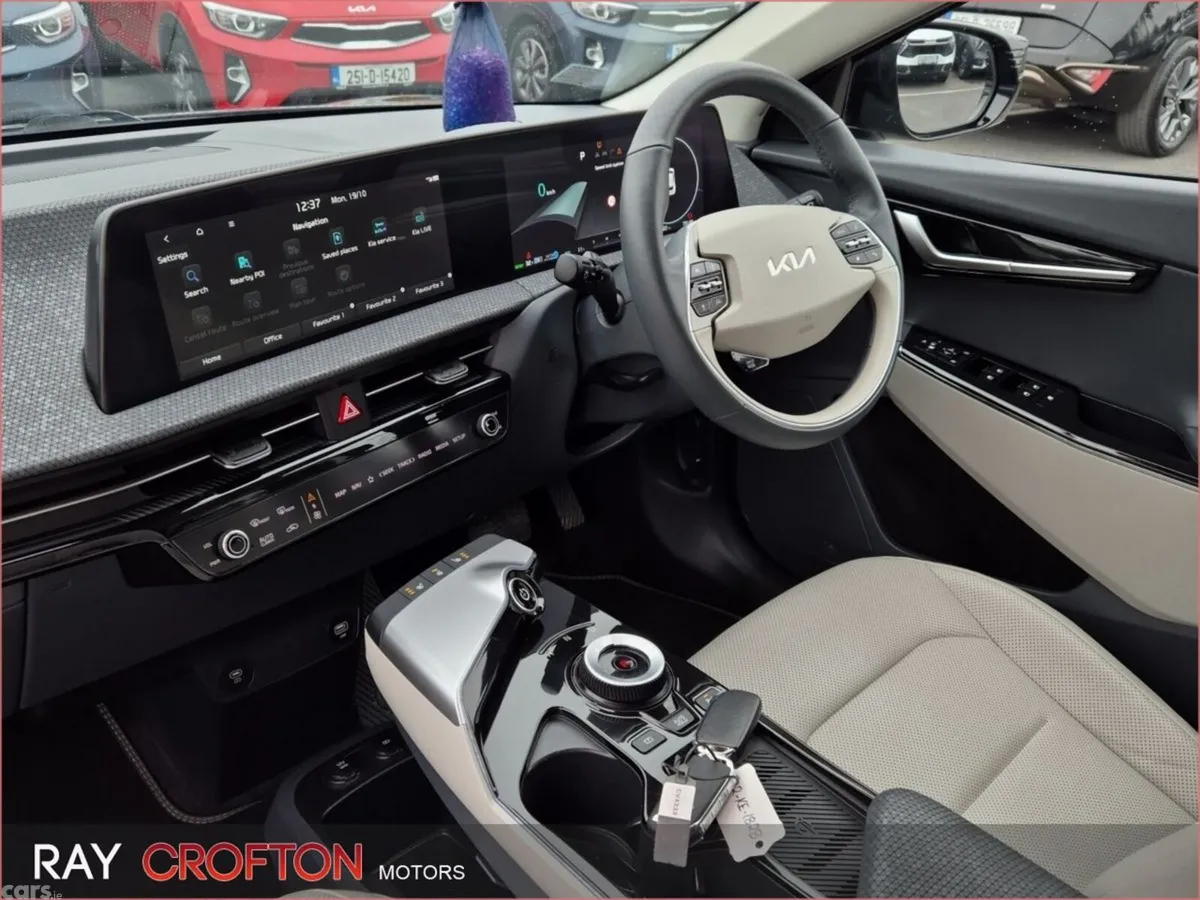 Kia EV6 MPV, Electric, 2023, Blue