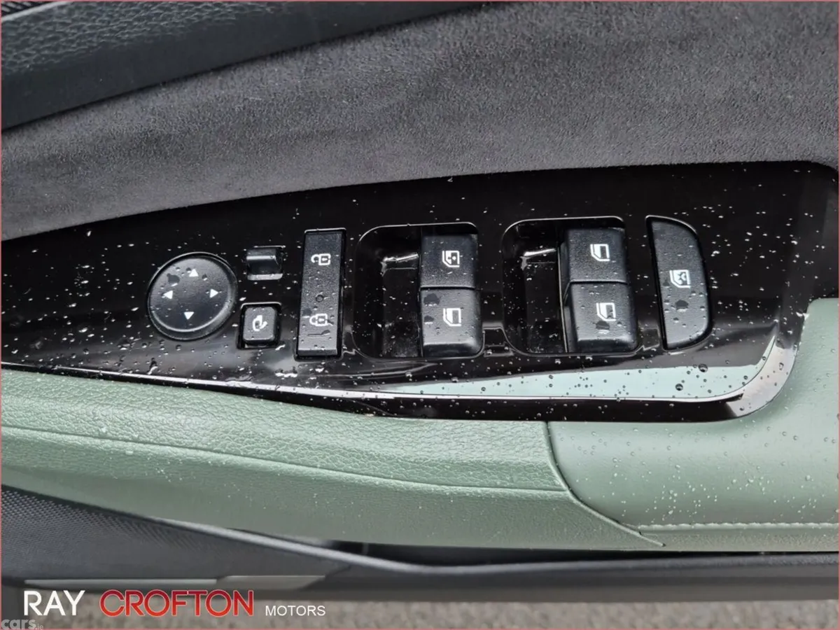 Kia Sportage SUV, Petrol Hybrid, 2025, Black