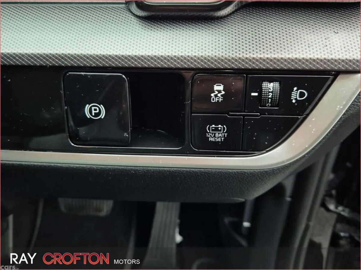 Kia Sportage SUV, Petrol Hybrid, 2025, Black