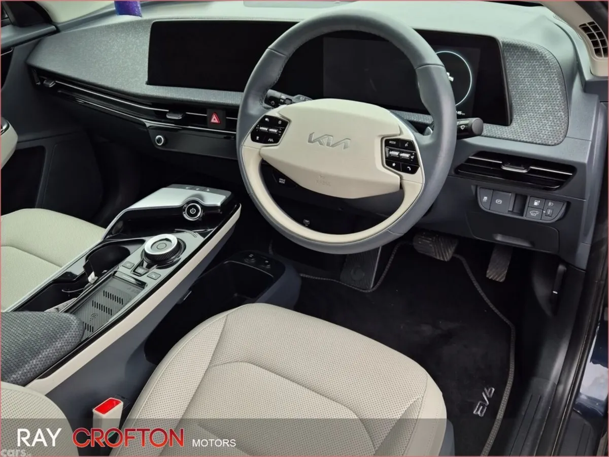 Kia EV6 MPV, Electric, 2023, Blue