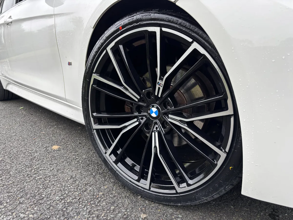BMW 3-Series Saloon, Petrol Plug-in Hybrid, 2016, White