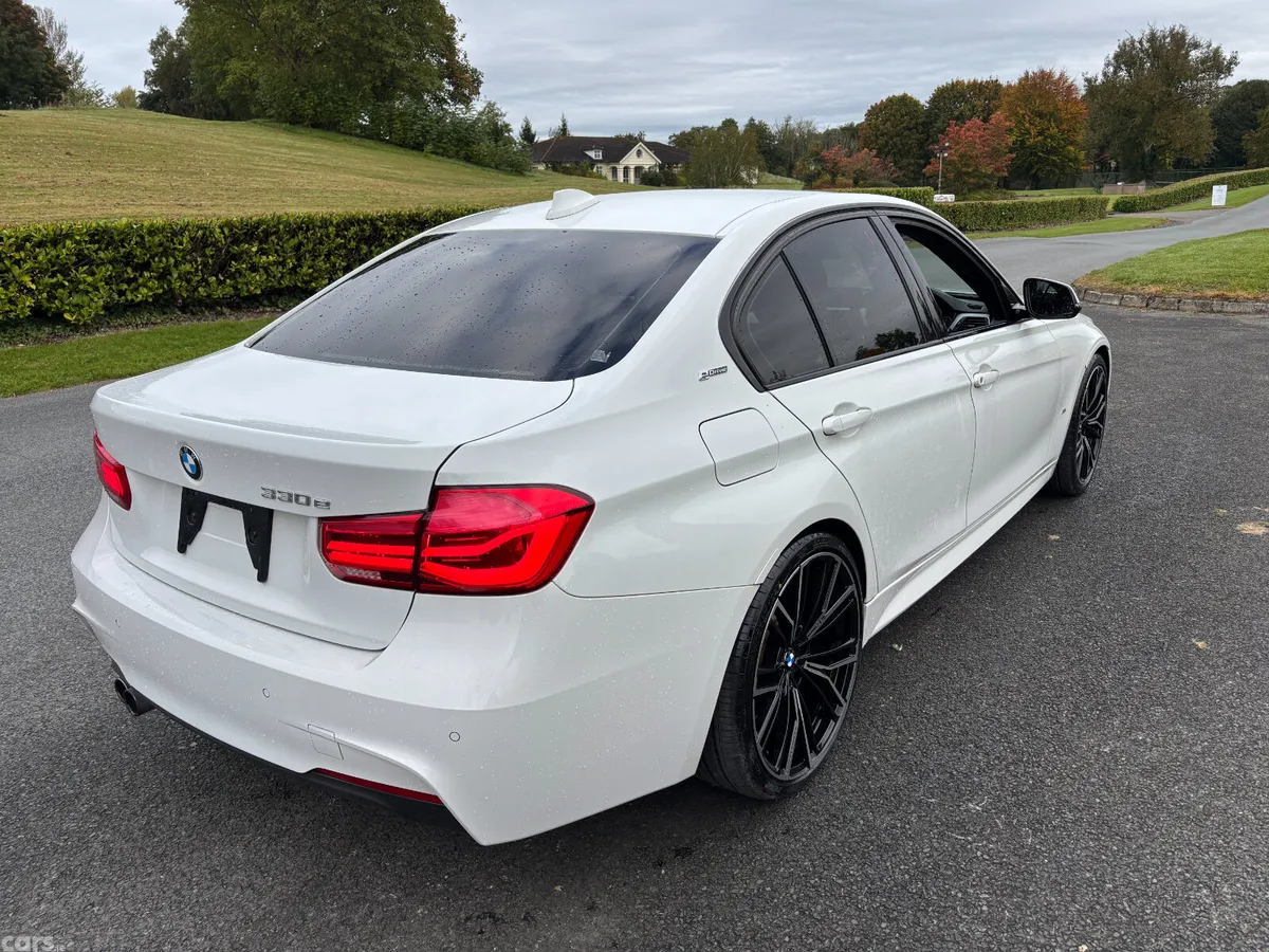 BMW 3-Series Saloon, Petrol Plug-in Hybrid, 2016, White