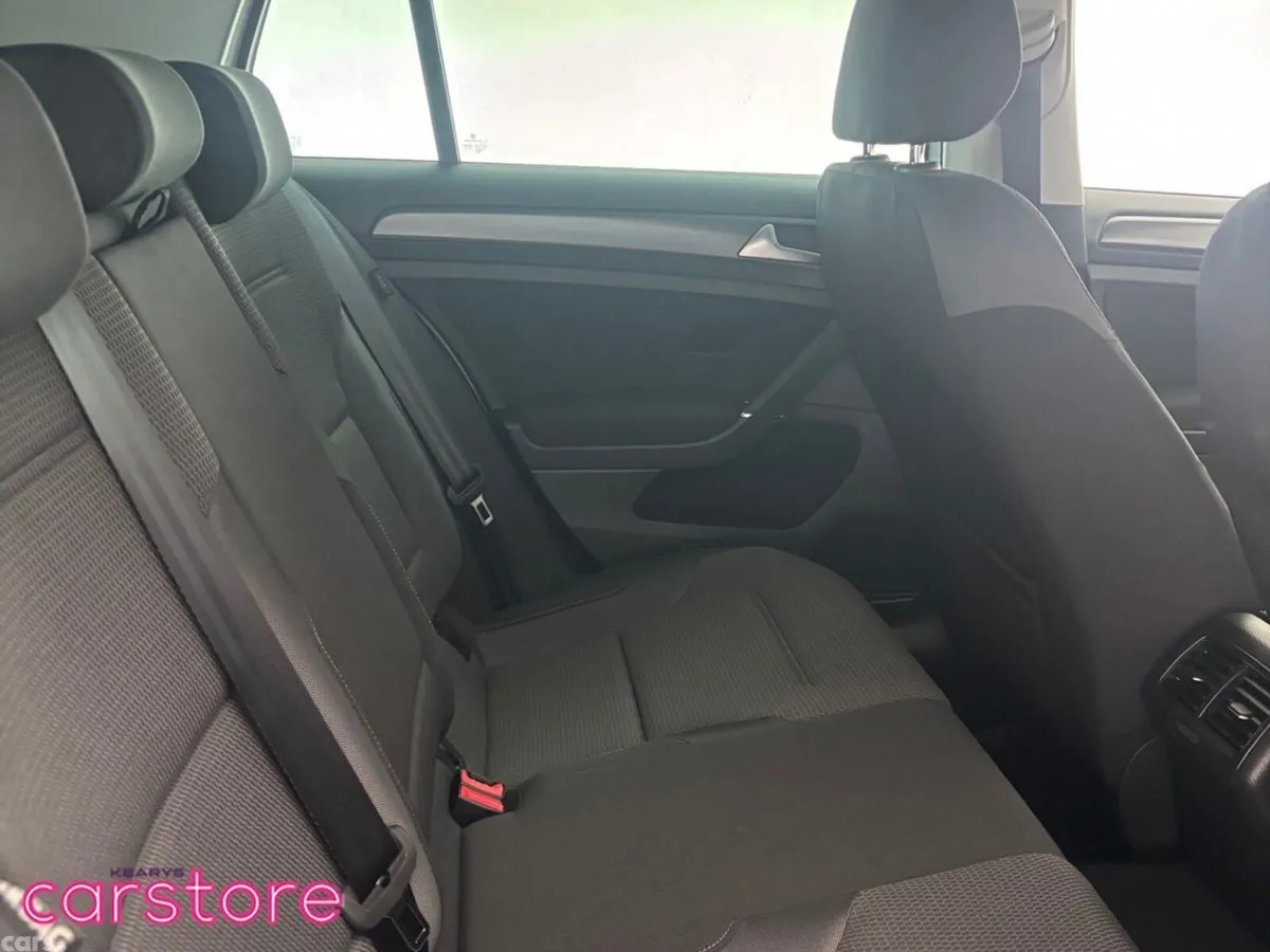 Volkswagen Golf Hatchback, Petrol, 2019, White