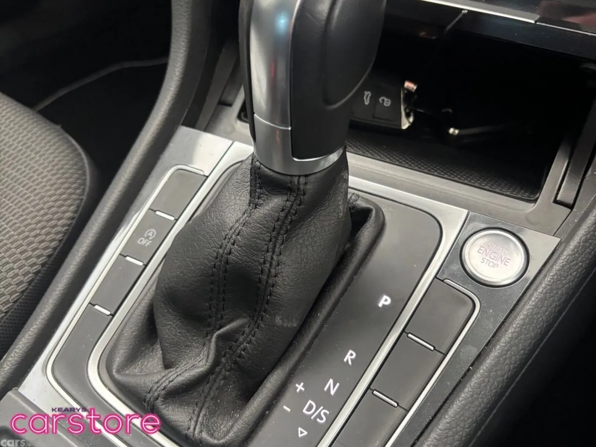 Volkswagen Golf Hatchback, Petrol, 2019, White