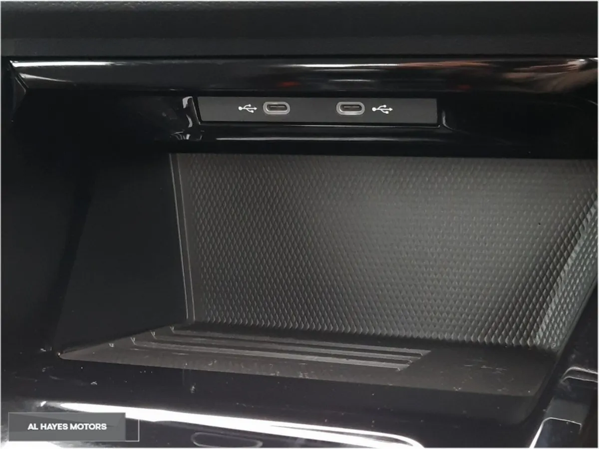 Volkswagen Golf Hatchback, Diesel, 2025, Black