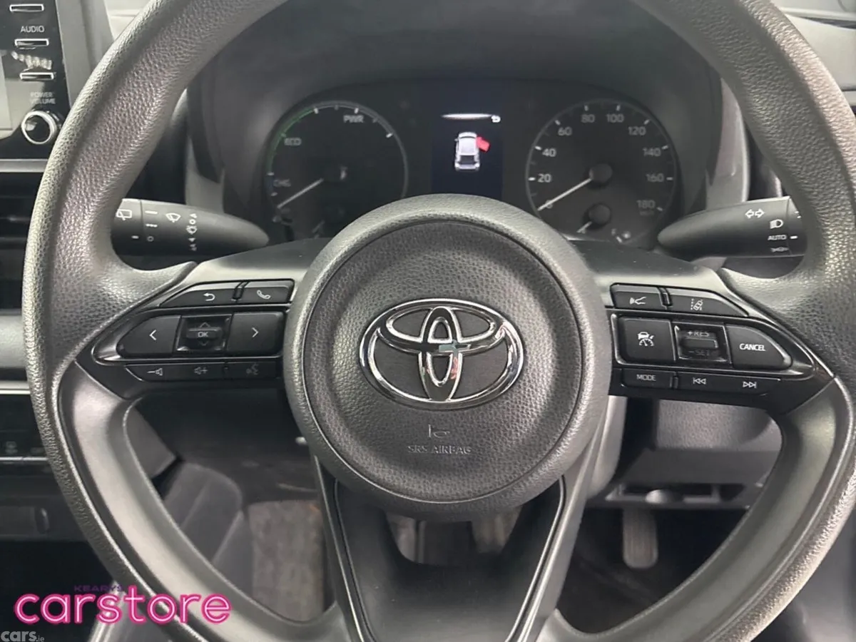 Toyota Yaris Hatchback, Petrol Hybrid, 2022, Blue