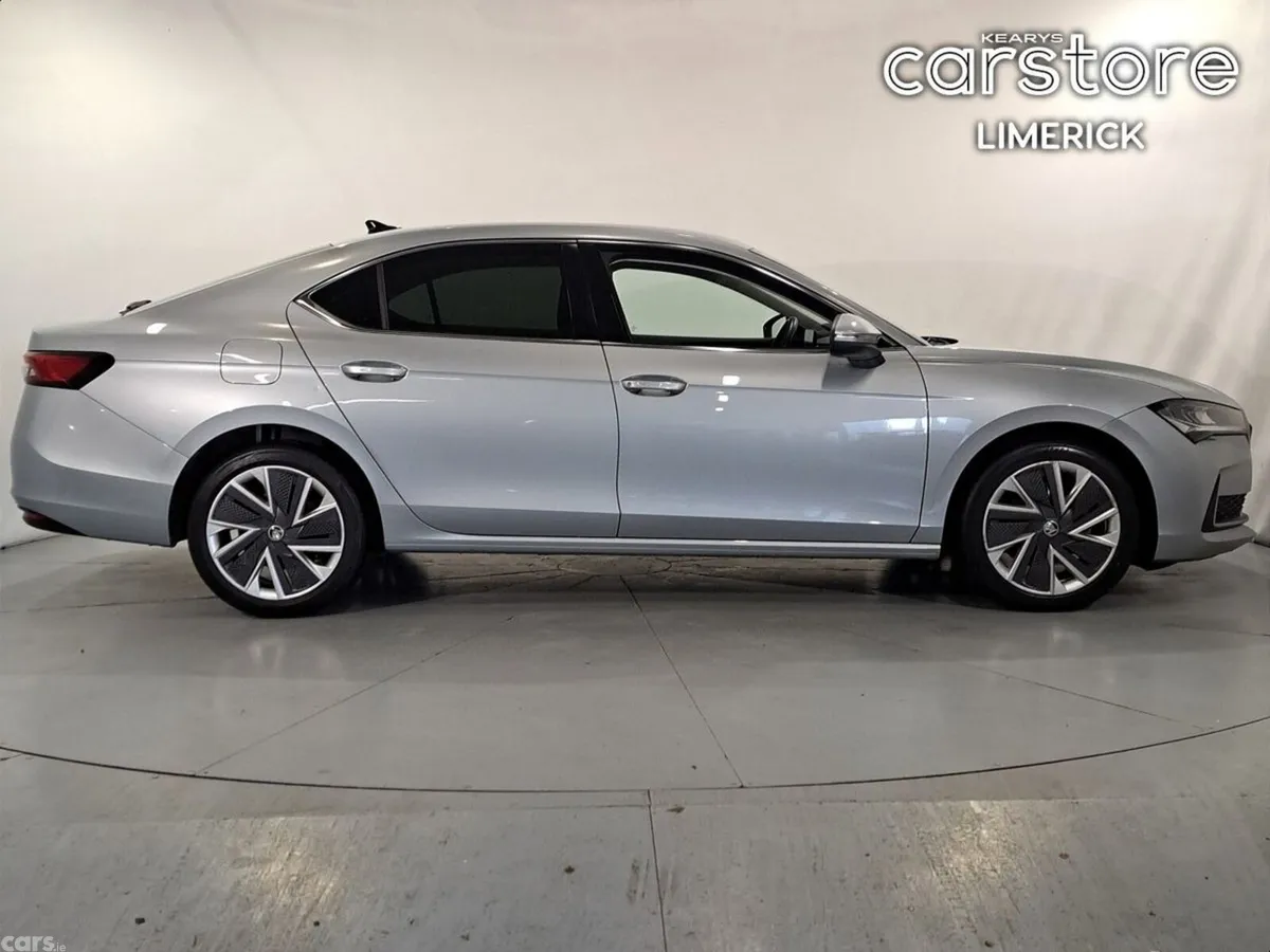 Skoda Superb Saloon, Diesel, 2024, Grey