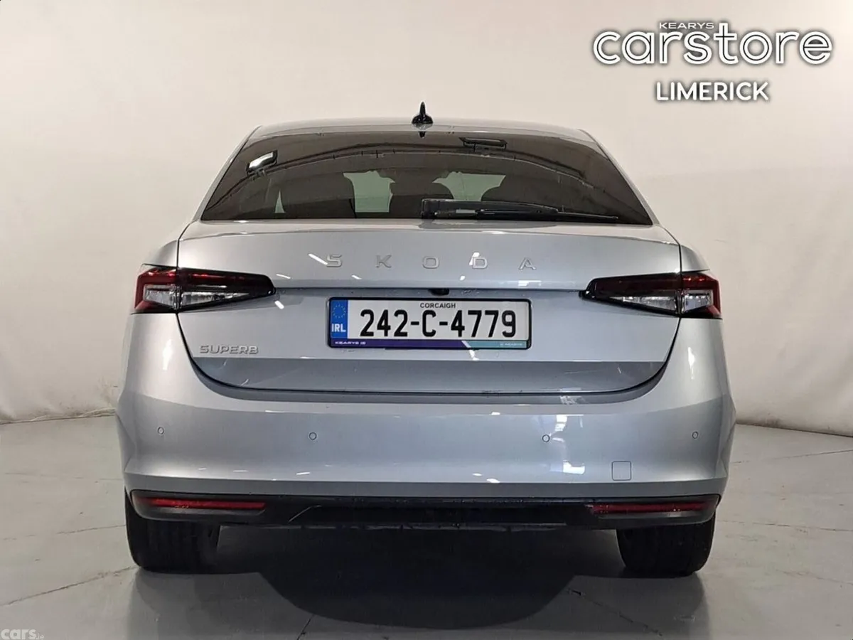 Skoda Superb Saloon, Diesel, 2024, Grey
