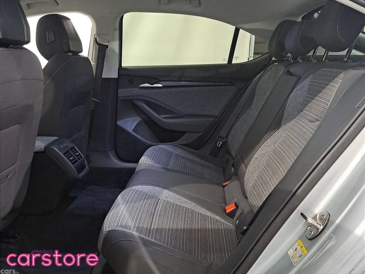 Skoda Superb Saloon, Diesel, 2024, Grey