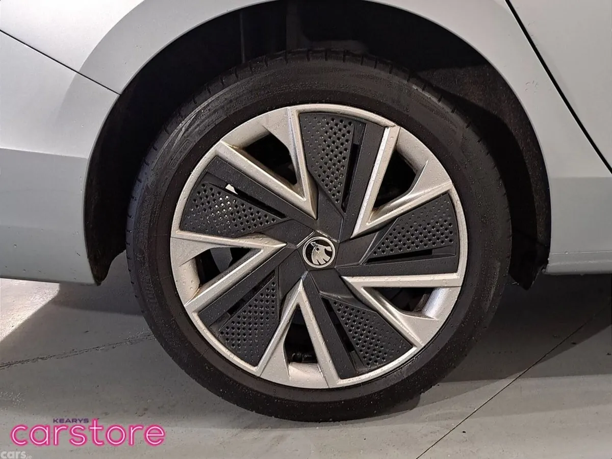 Skoda Superb Saloon, Diesel, 2024, Grey