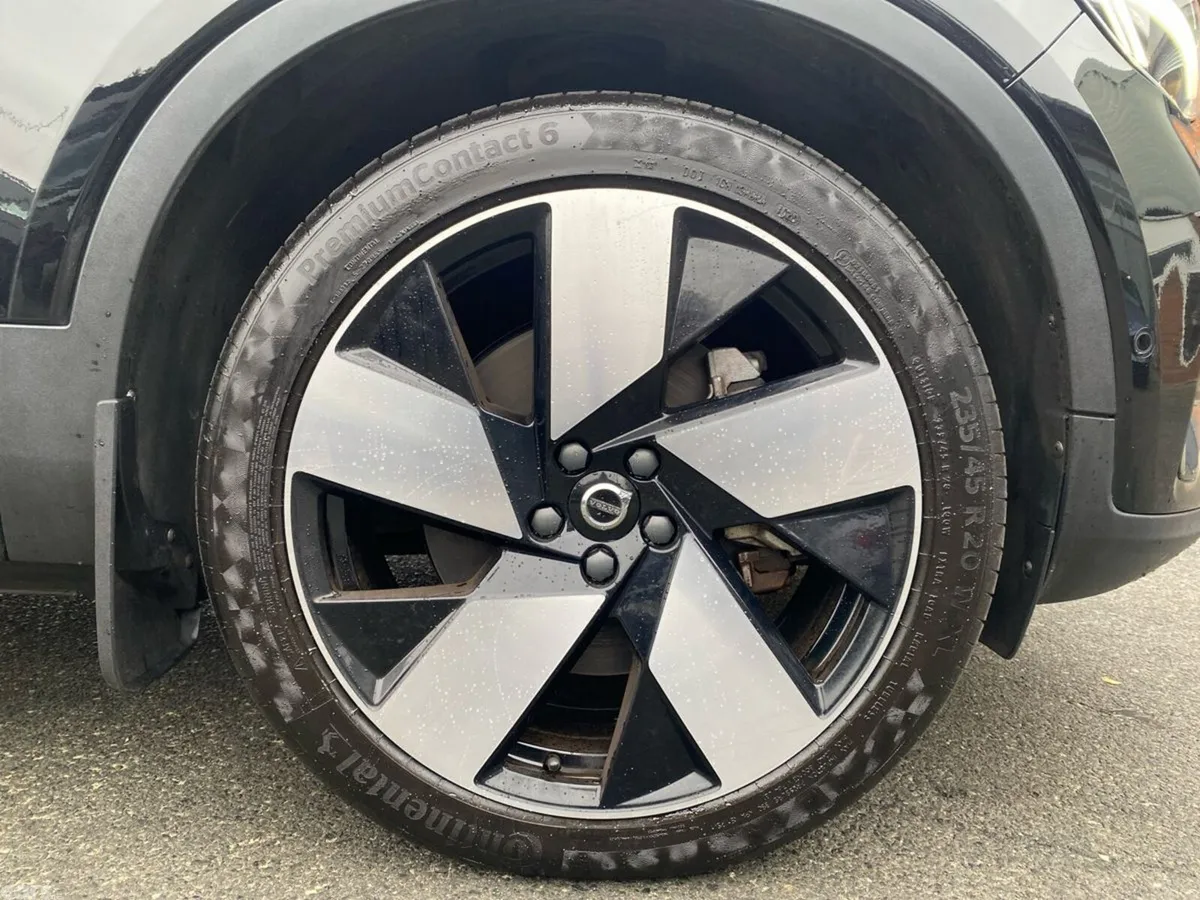 Volvo C40 Estate, Electric, 2023, Black