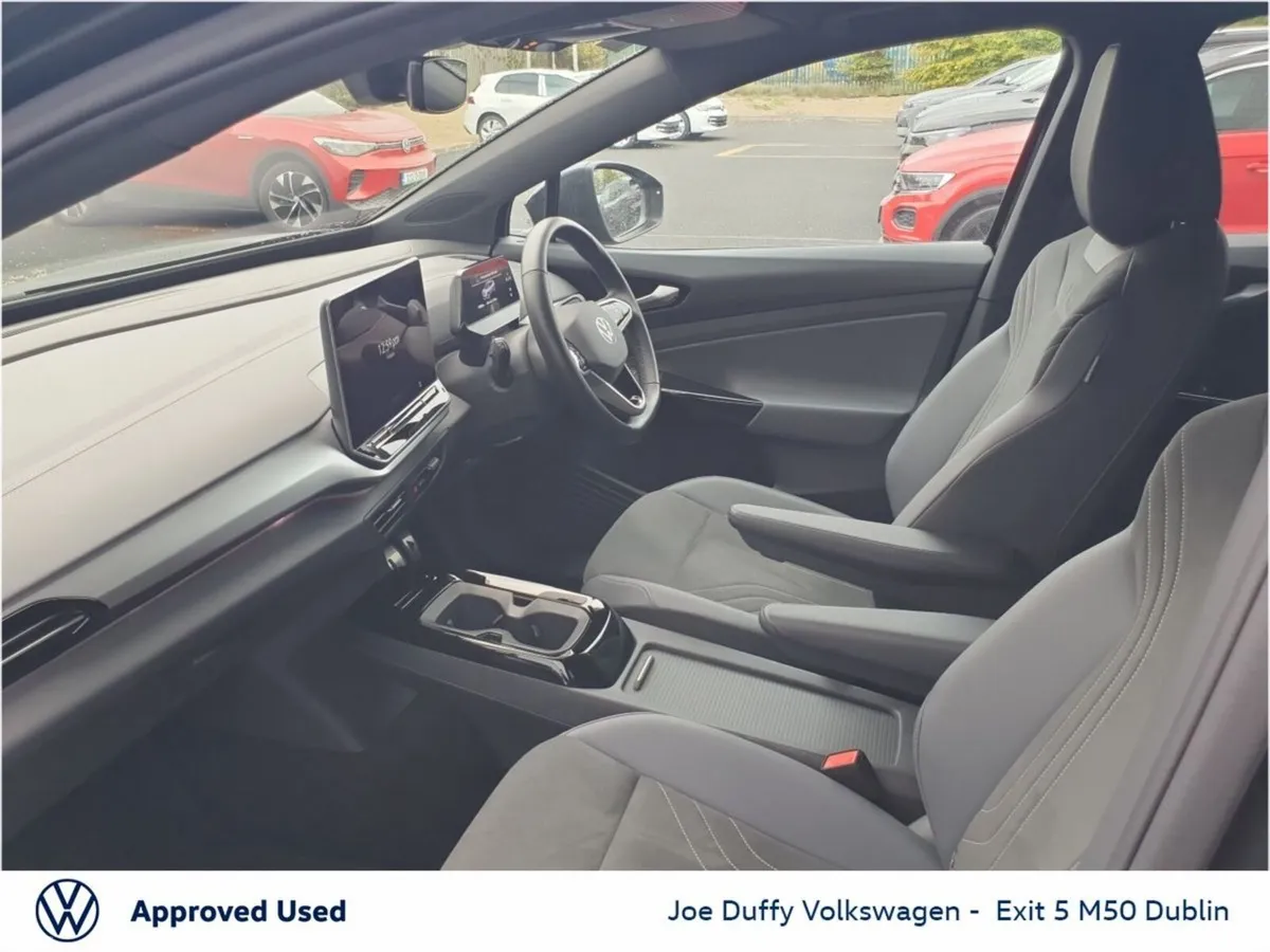 Volkswagen ID.4 SUV, Electric, 2025, Black