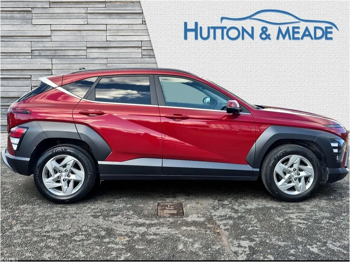 Hyundai KONA SUV, Petrol, 2023, Red