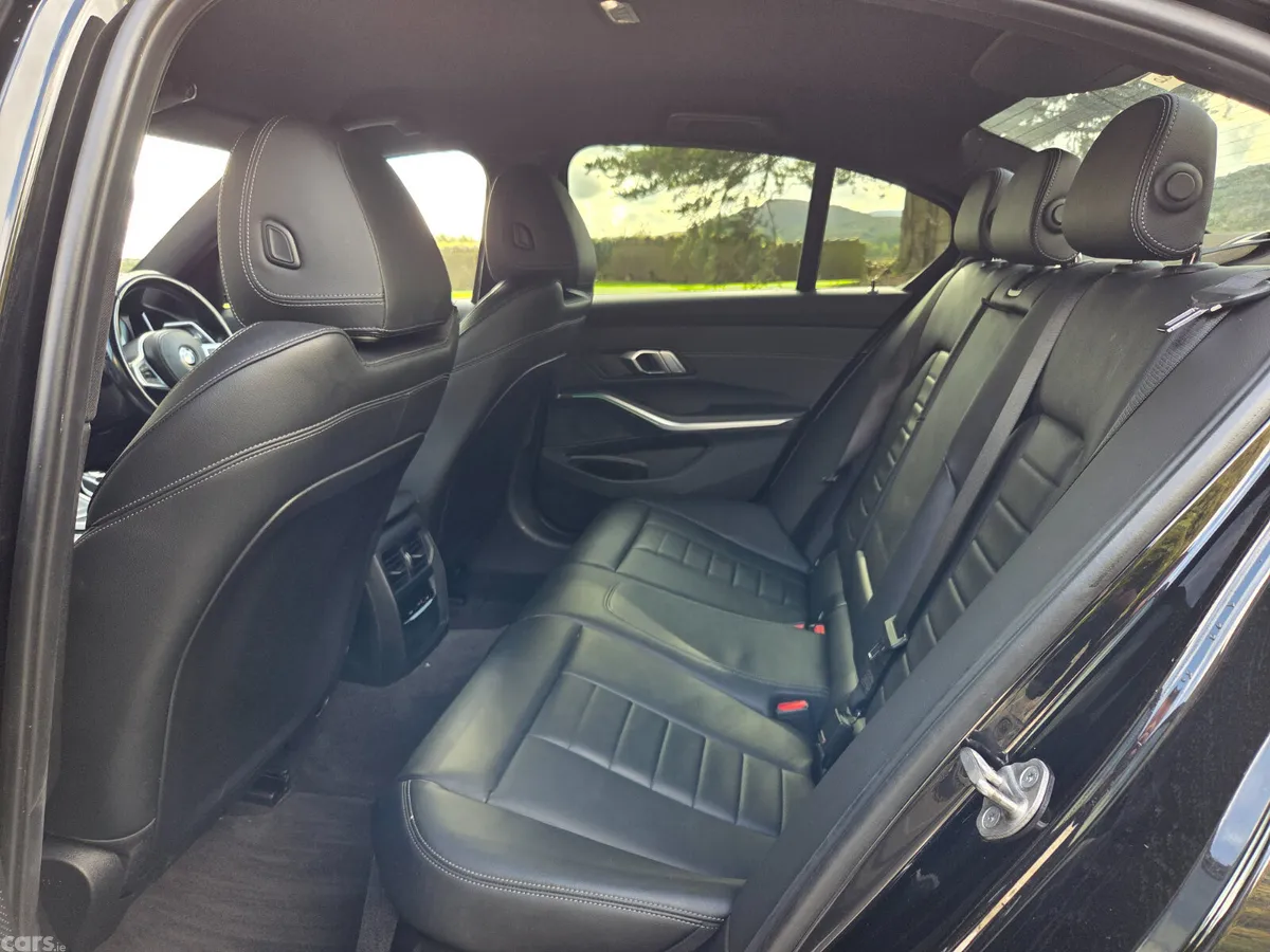 BMW 3-Series Saloon, Petrol Plug-in Hybrid, 2021, Black