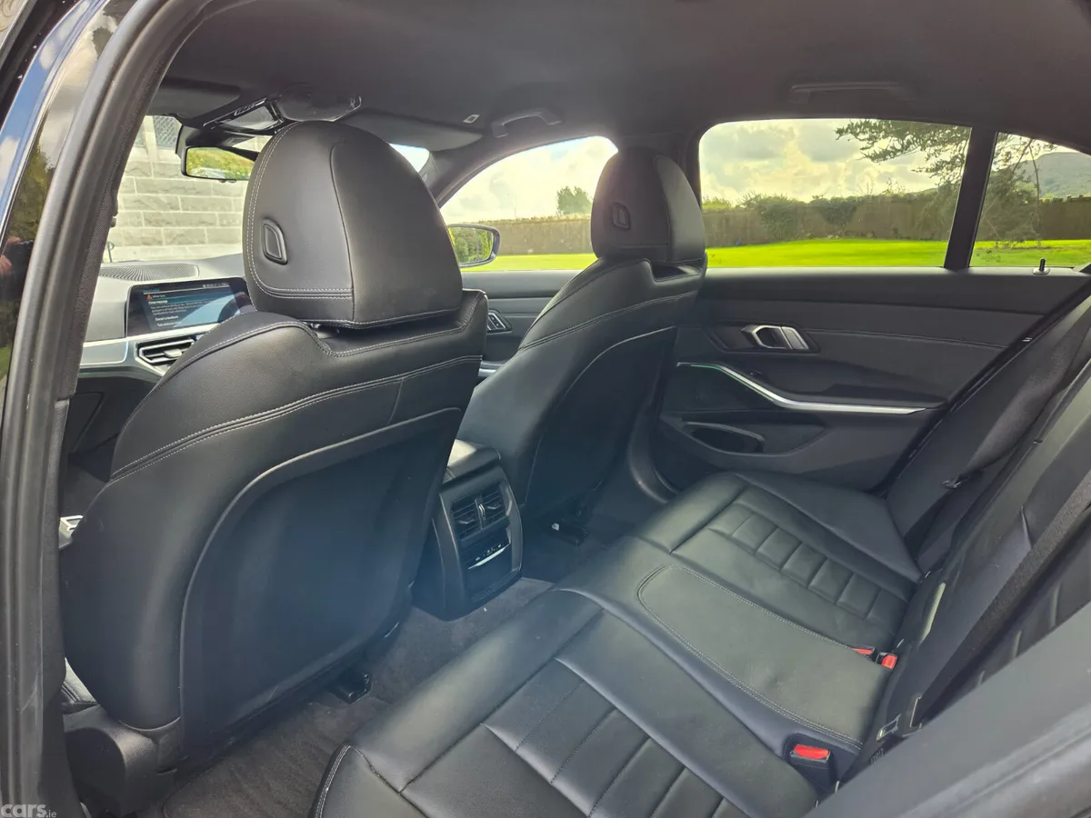BMW 3-Series Saloon, Petrol Plug-in Hybrid, 2021, Black