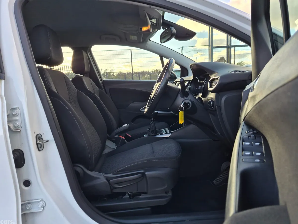 Opel Crossland SUV, Diesel, 2022, White