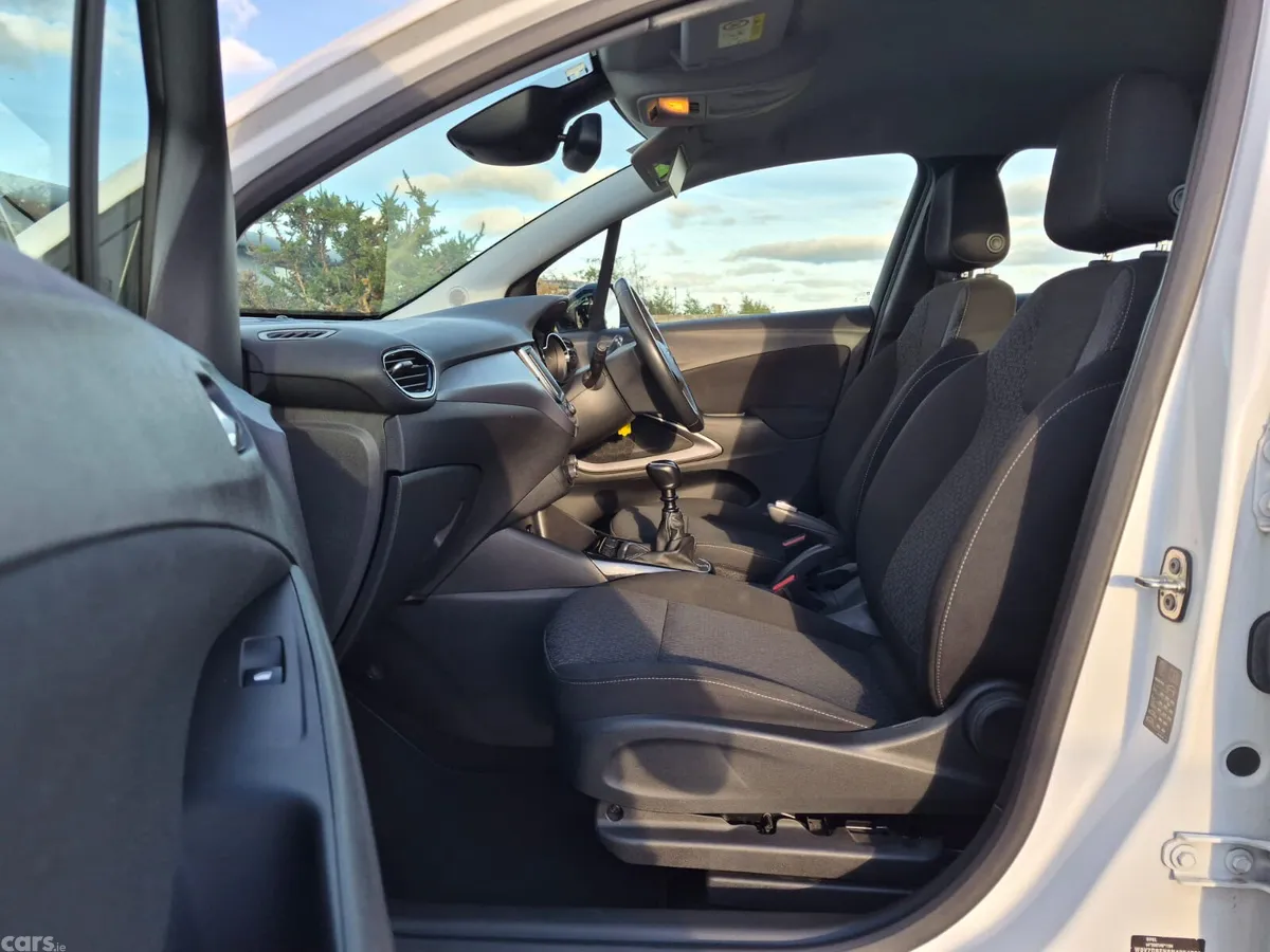 Opel Crossland SUV, Diesel, 2022, White