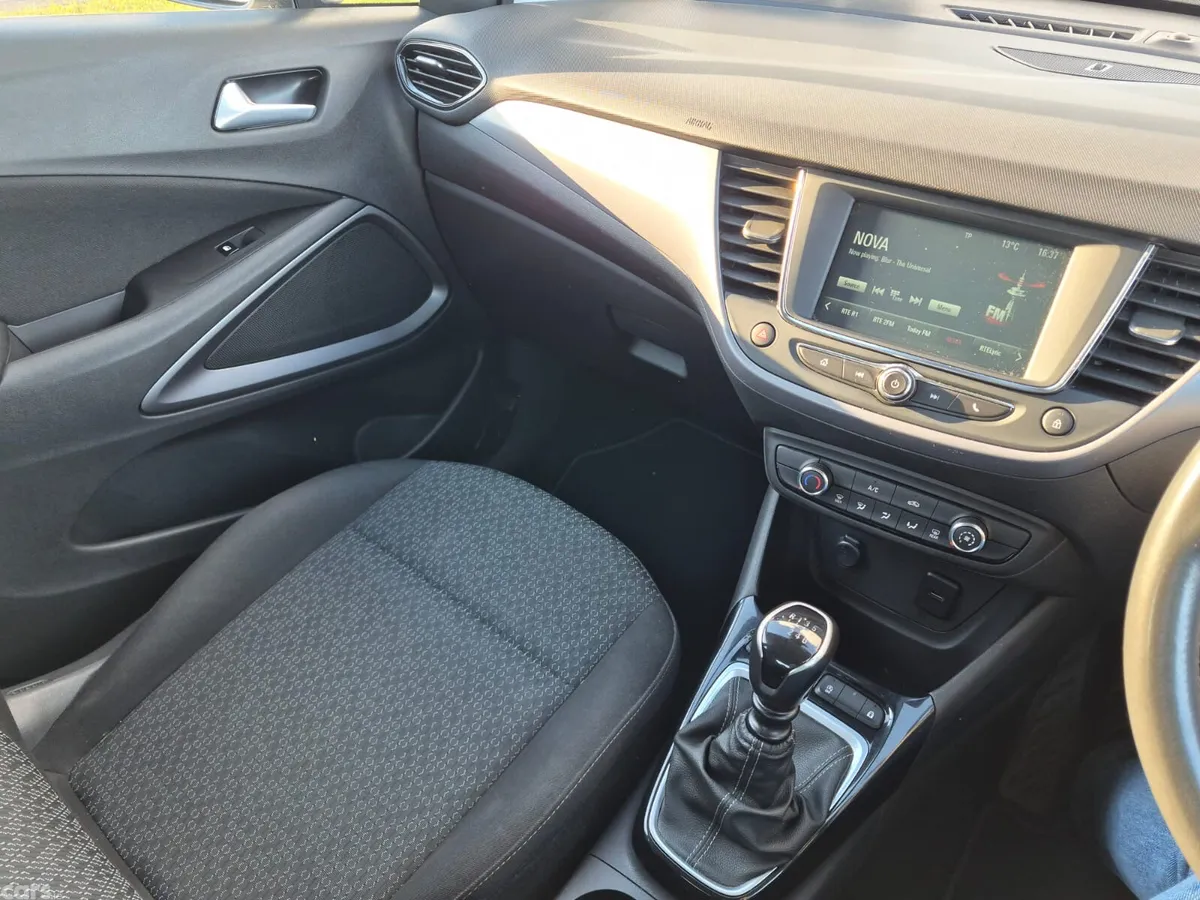 Opel Crossland SUV, Diesel, 2022, White