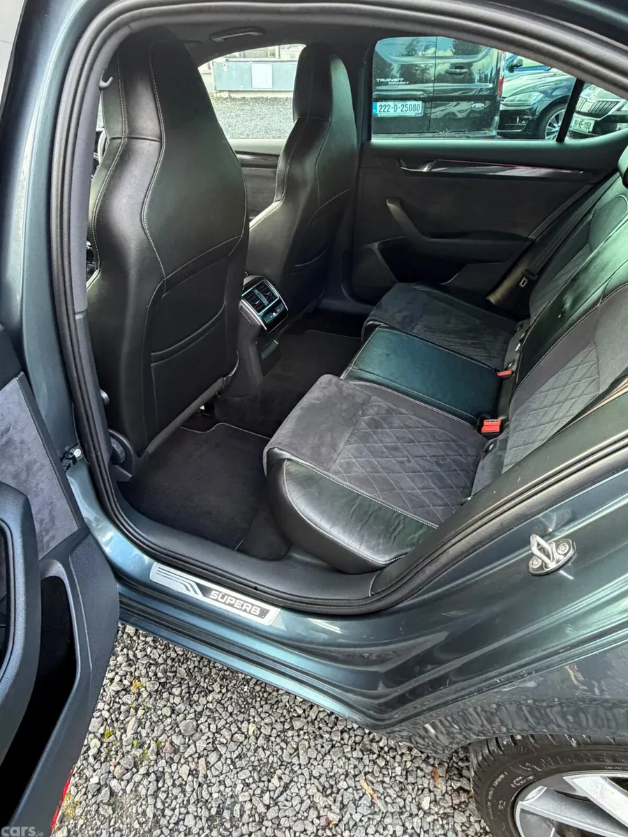 Skoda Superb Saloon, Diesel, 2018, Grey