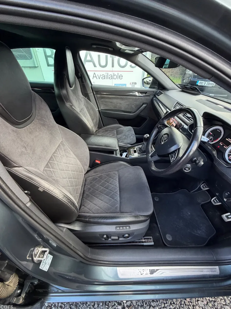 Skoda Superb Saloon, Diesel, 2018, Grey