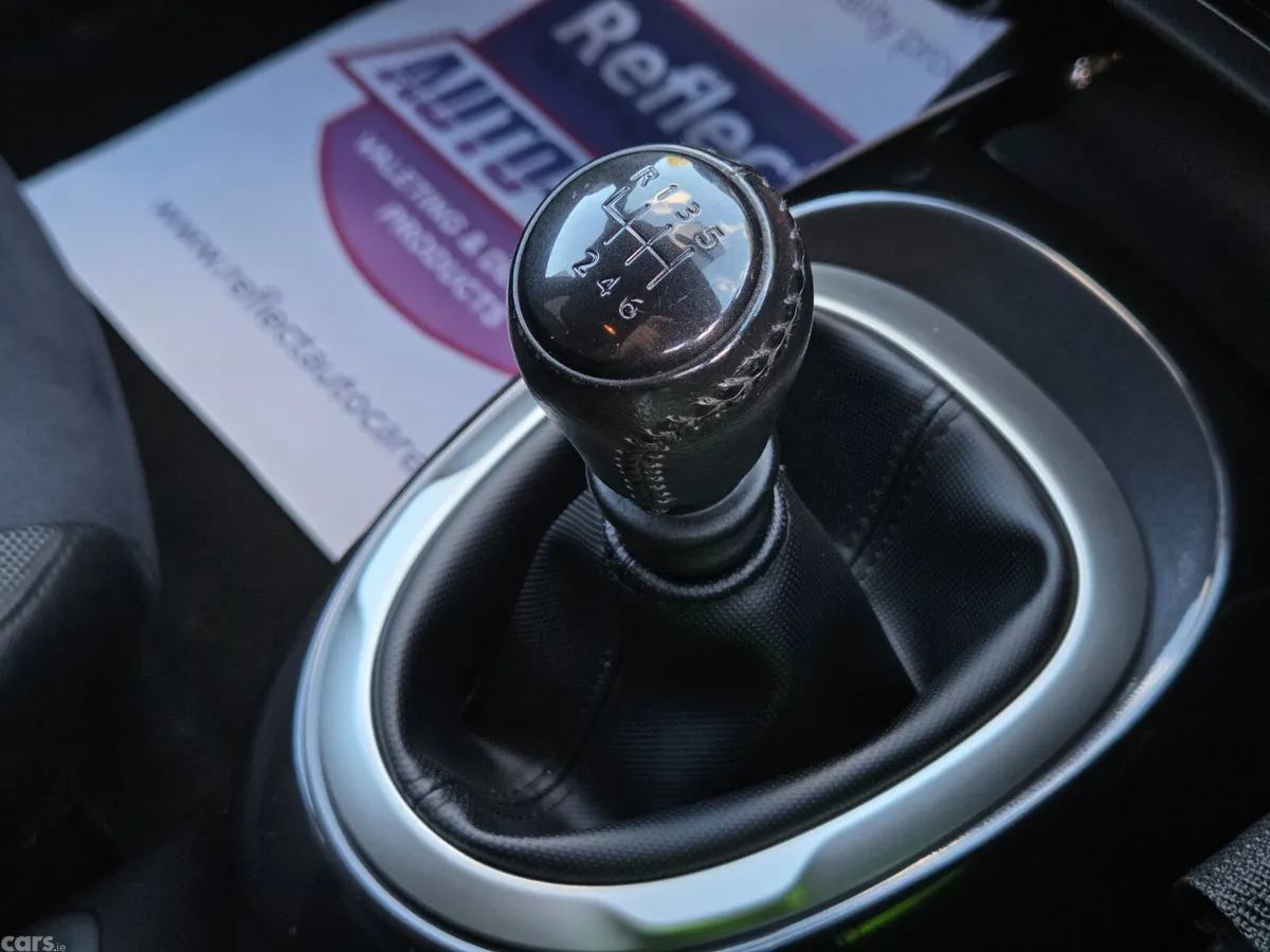 Nissan Juke SUV, Diesel, 2019, White