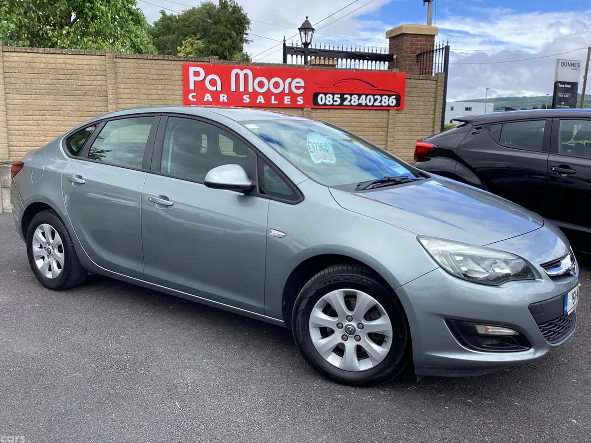 Opel Astra Saloon, Diesel, 2015, Silver