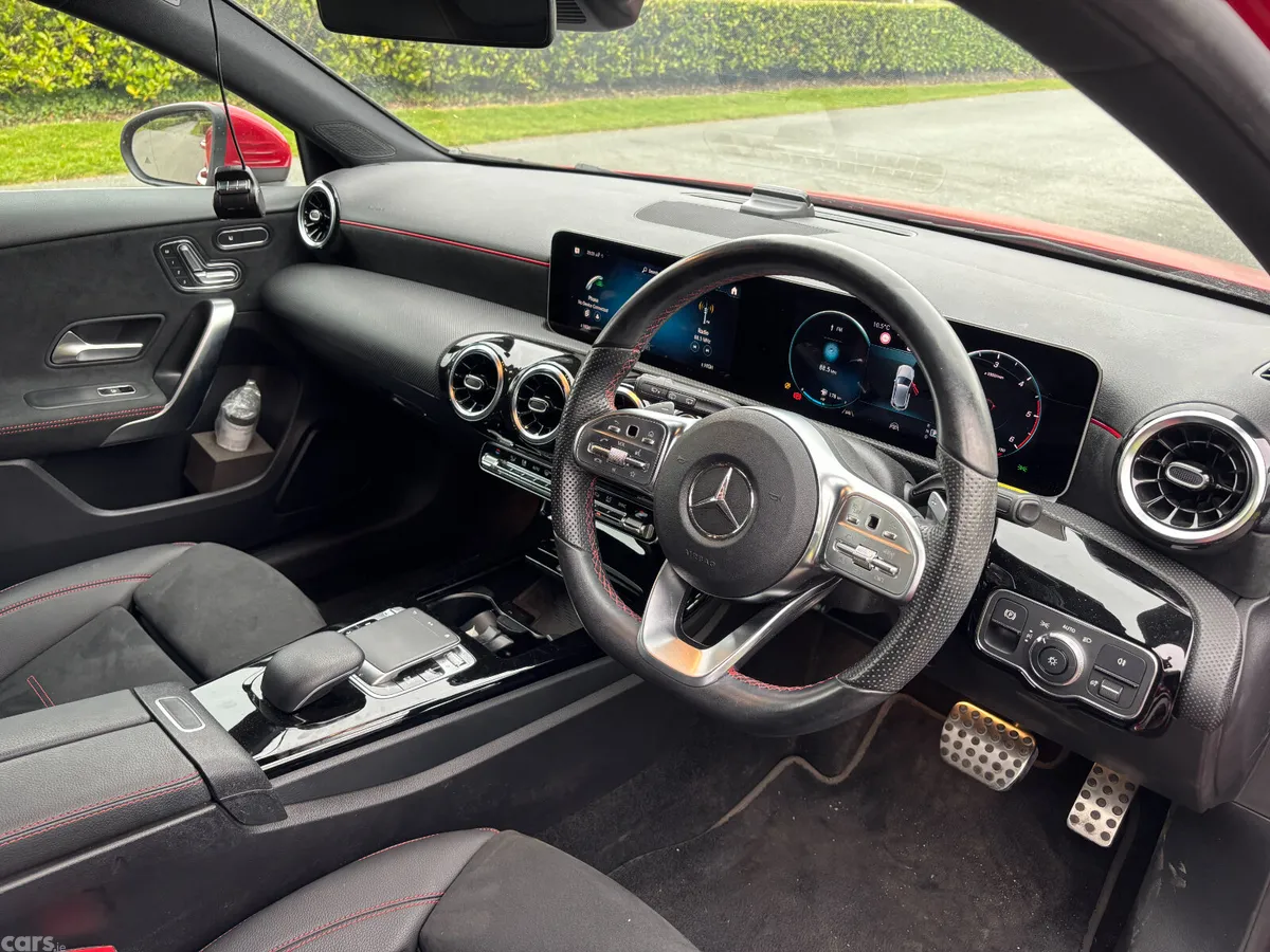 Mercedes-Benz A-Class Hatchback, Diesel, 2019, Red
