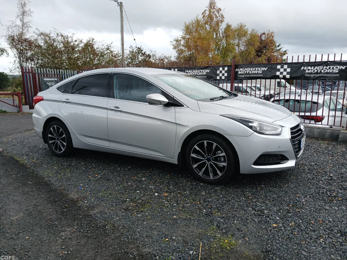 Hyundai i40 Saloon, Diesel, 2016, Silver