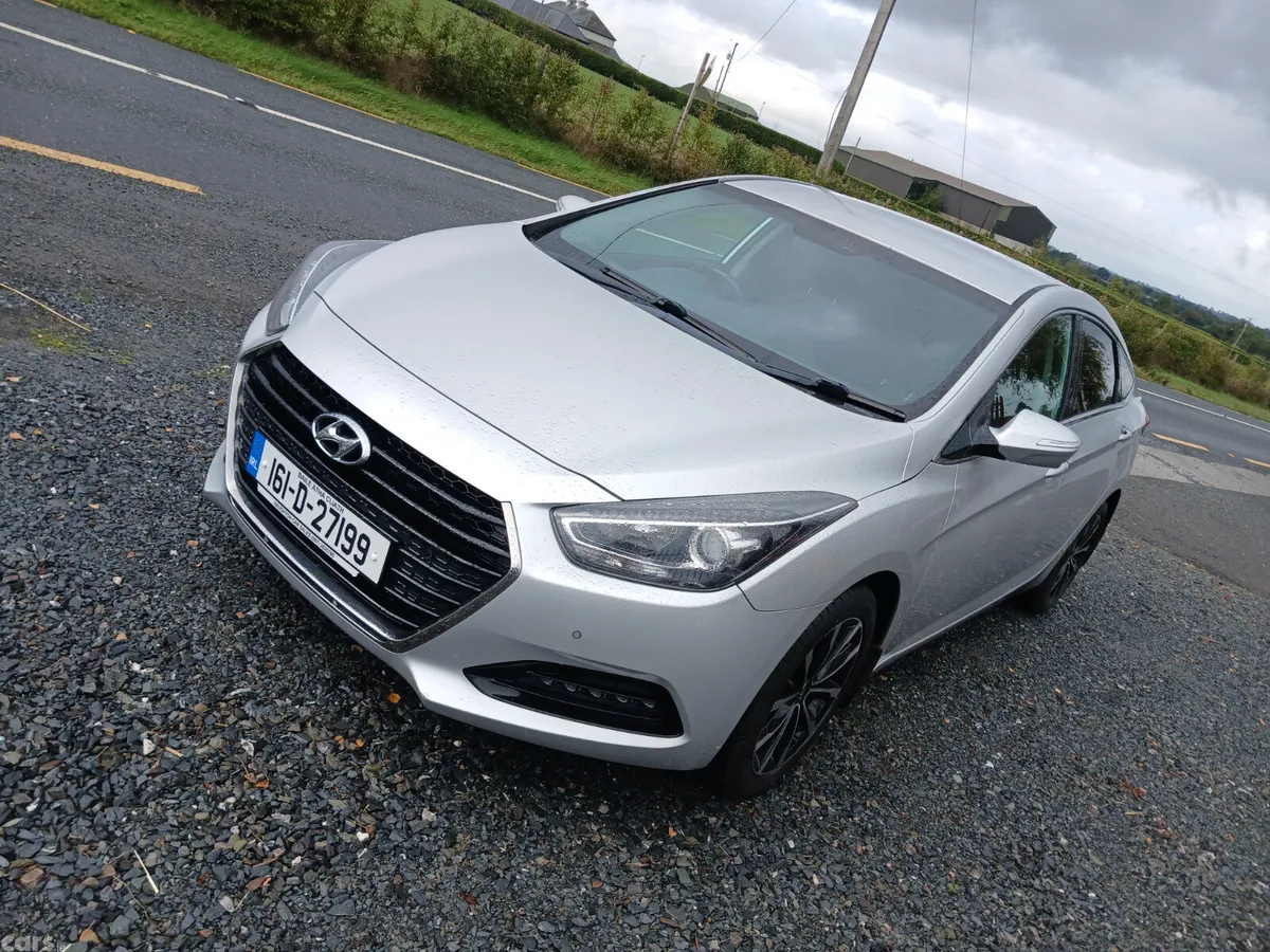 Hyundai i40 Saloon, Diesel, 2016, Silver