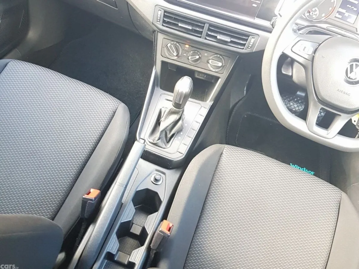 Volkswagen Polo Hatchback, Petrol, 2021, White