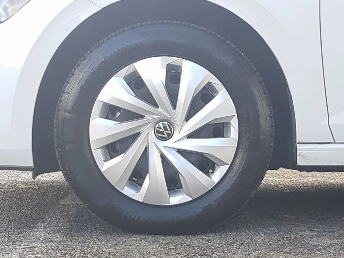 Volkswagen Polo Hatchback, Petrol, 2021, White