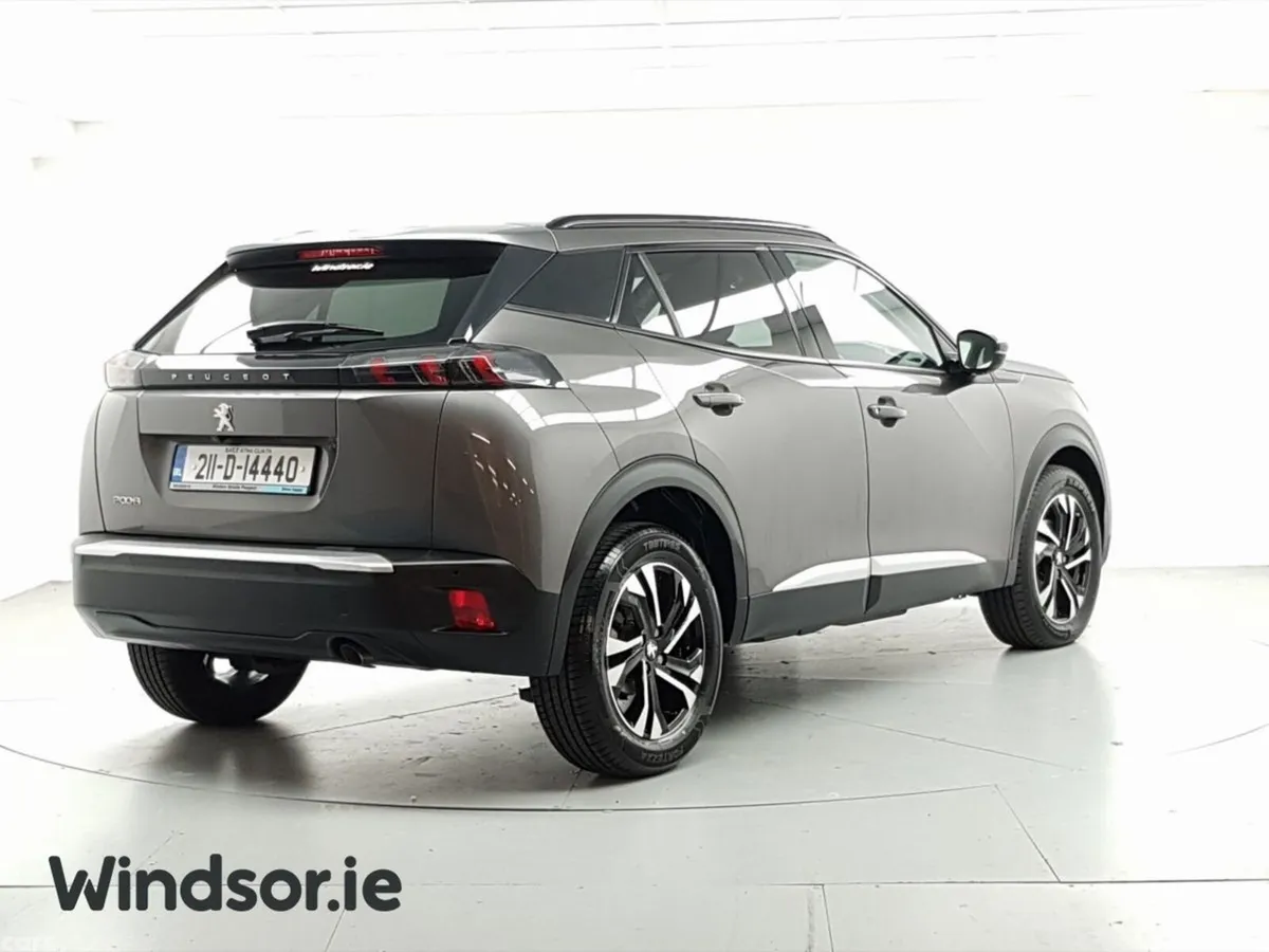 Peugeot 2008 MPV, Petrol, 2021, Grey