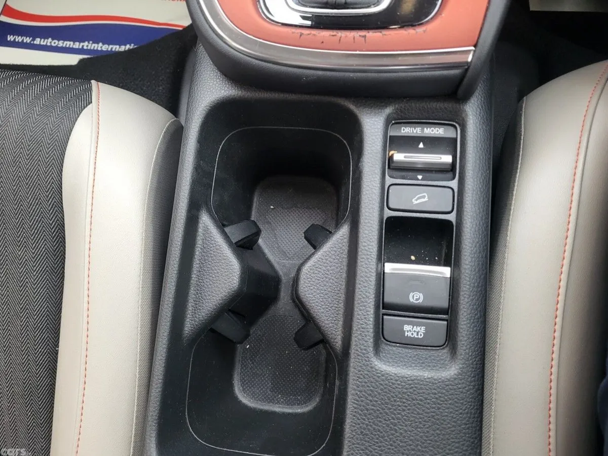 Honda HR-V SUV, Petrol Hybrid, 2023, White