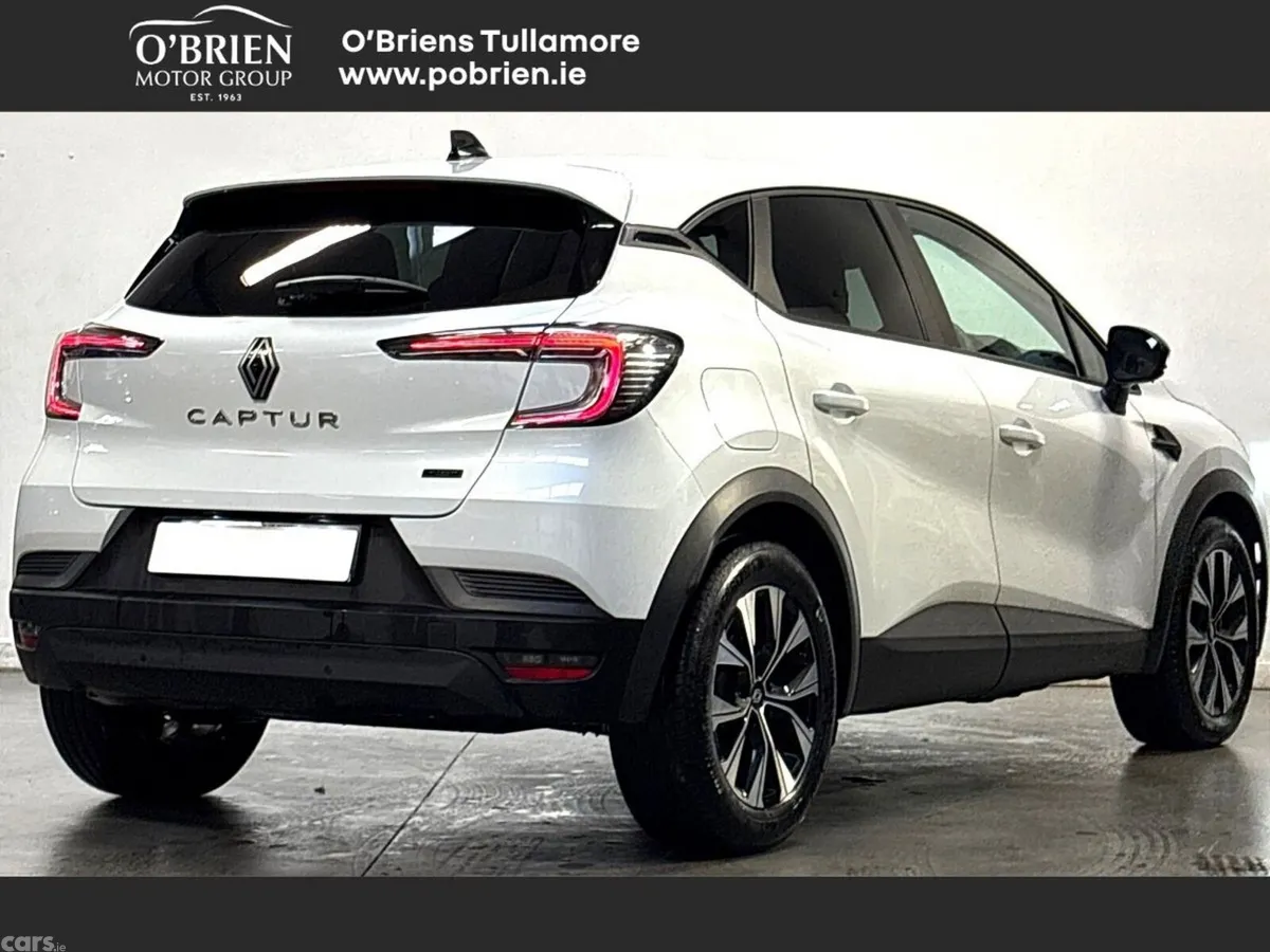Renault Captur Hatchback, Petrol Hybrid, 2026, White