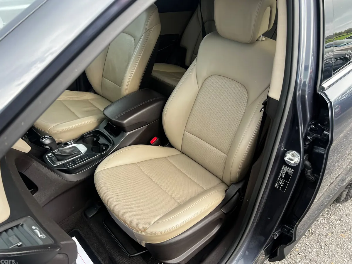 Hyundai Santa Fe SUV, Diesel, 2016, Blue