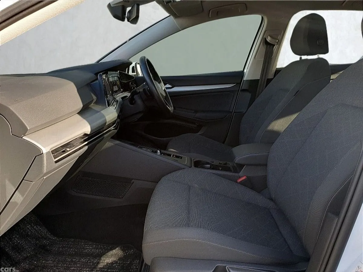Volkswagen Golf Hatchback, Petrol Hybrid, 2022, White