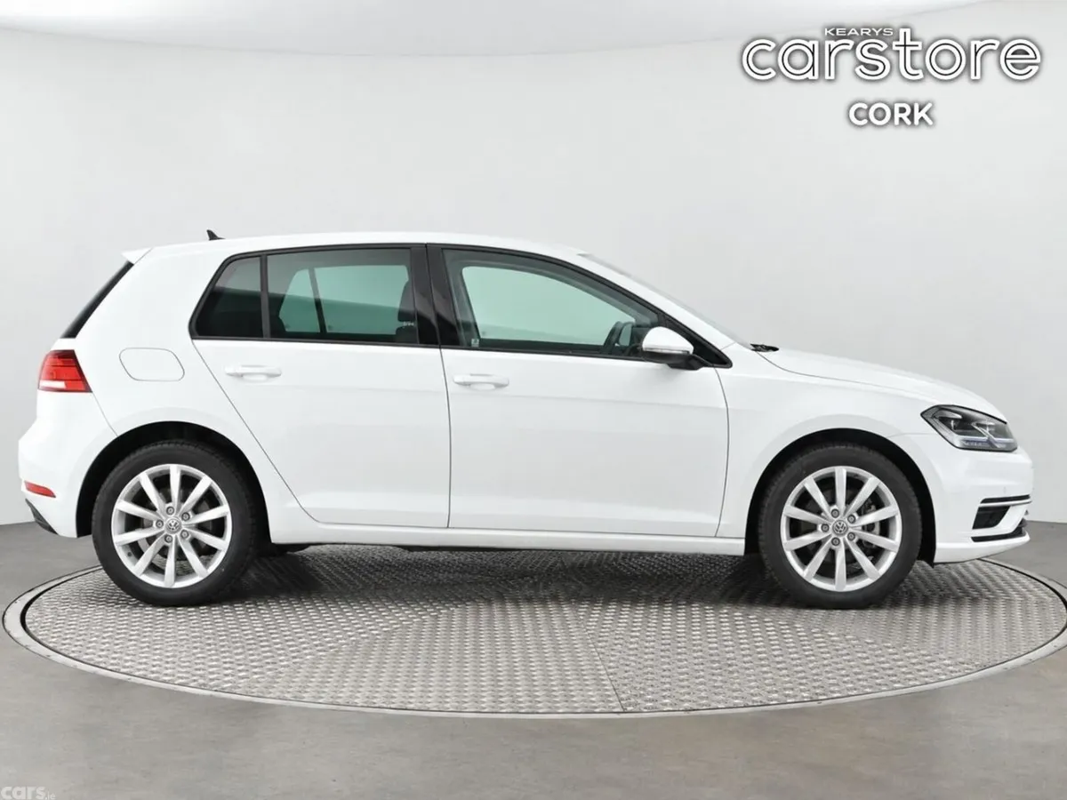Volkswagen Golf Hatchback, Petrol, 2019, White