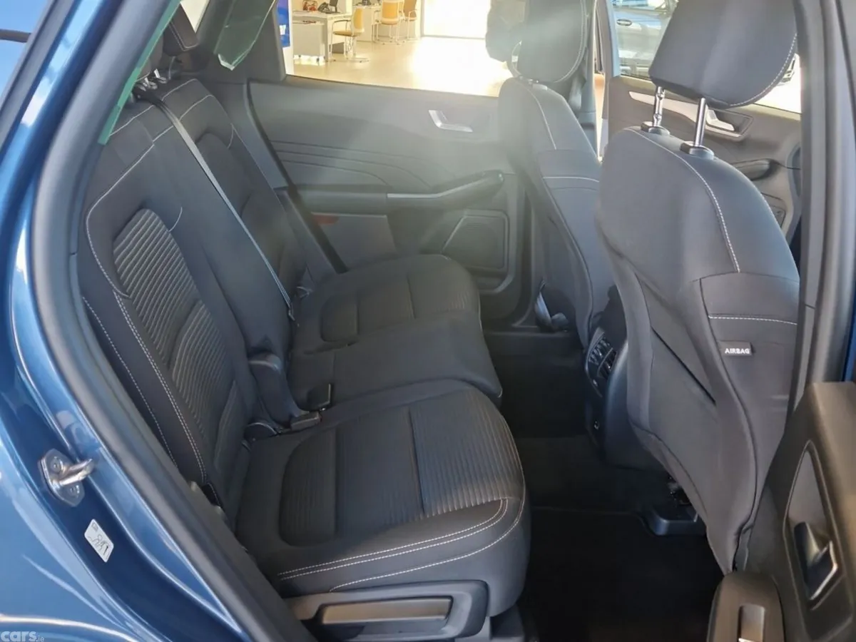 Ford Kuga SUV, Petrol Hybrid, 2022, Blue
