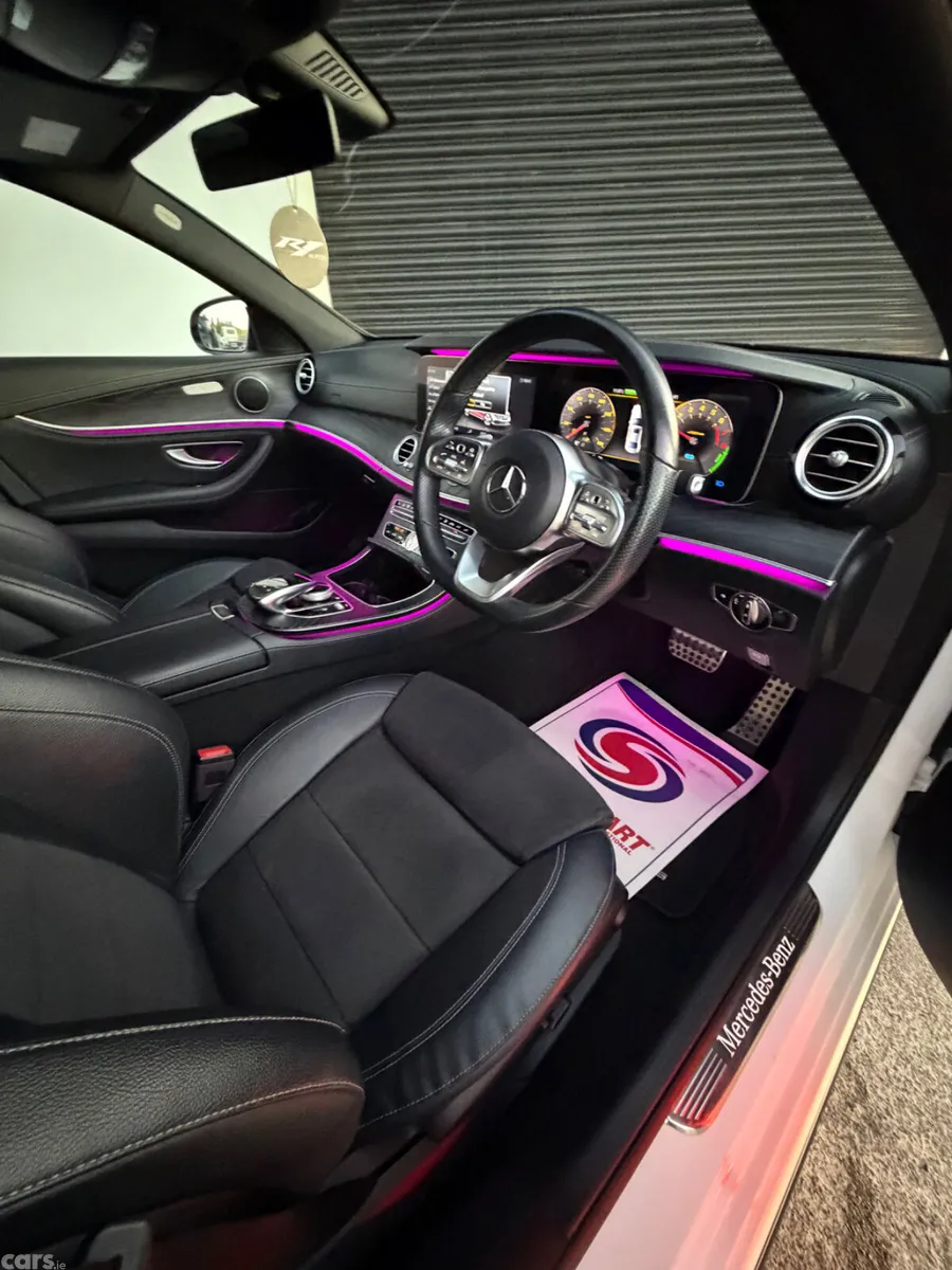 Mercedes-Benz 300 Saloon, Petrol Hybrid, 2020, White