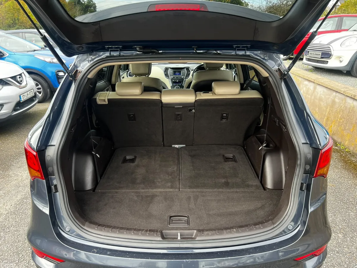 Hyundai Santa Fe SUV, Diesel, 2016, Blue