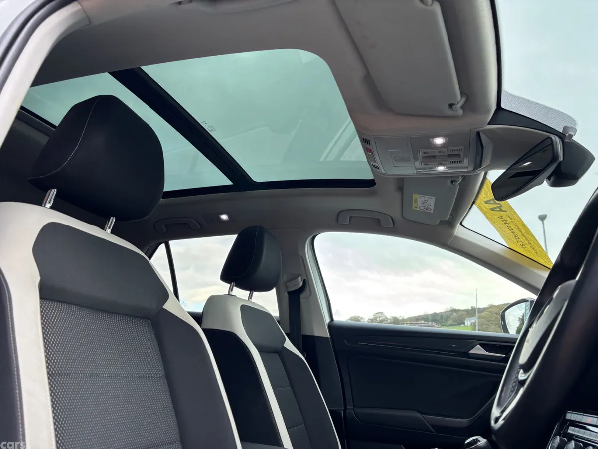Volkswagen T-Roc SUV, Petrol, 2021, White